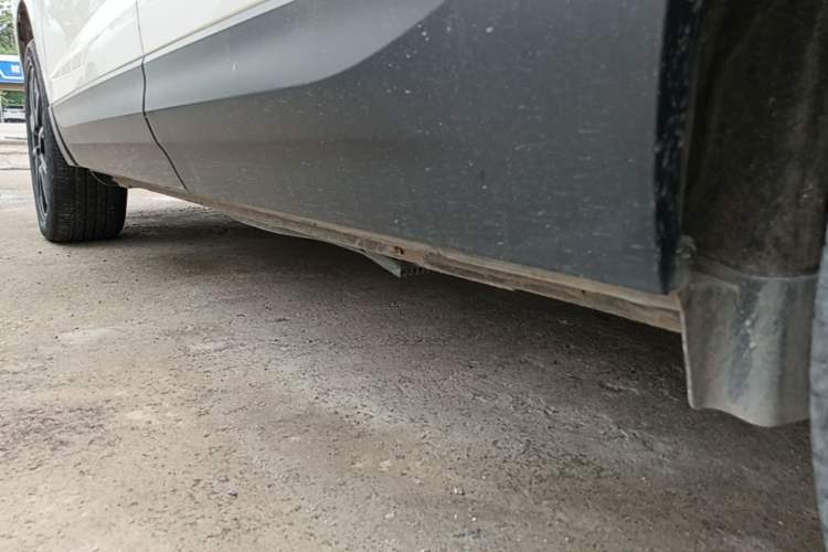 Used Skoda Karoq 2021 TSI280 Technology Edition Left Side Sill
