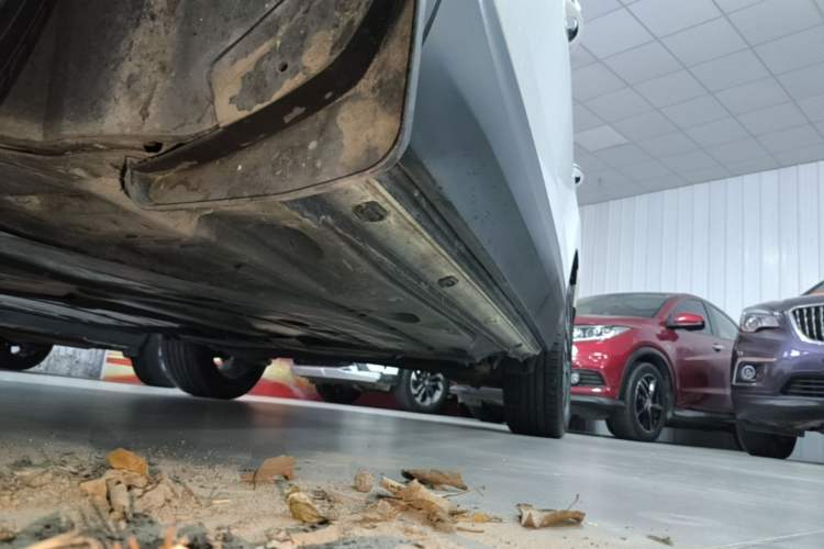 Used Skoda Karoq 2021 TSI280 Luxury Edition Left Side Sill