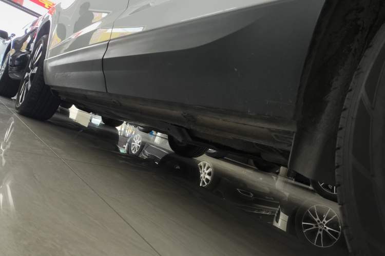 Used Skoda Karoq 2021 TSI280 Luxury Edition Left Side Sill