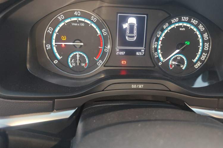 Used Skoda Karoq 2021 TSI280 Luxury Edition Odometer Close Up