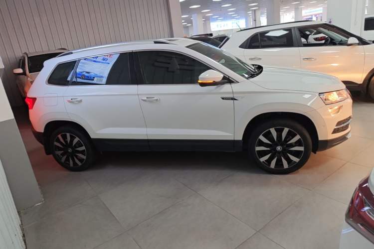 Used Skoda Karoq 2021 TSI280 Luxury Edition Rear Right 45 Deg