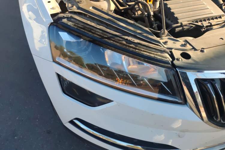 Used Skoda Karoq 2021 TSI280 Luxury Edition Right Front Headlight