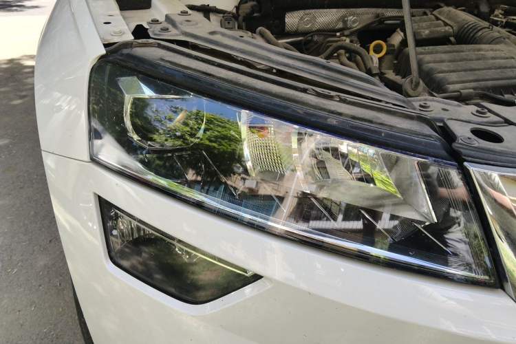 Used Skoda Karoq 2021 TSI280 Luxury Edition Right Front Headlight
