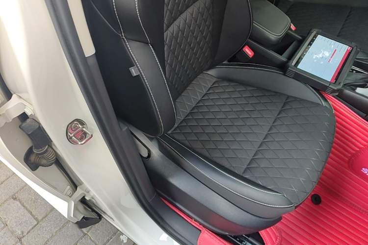 Used Skoda Karoq 2021 TSI280 Luxury Edition Right Front Seat