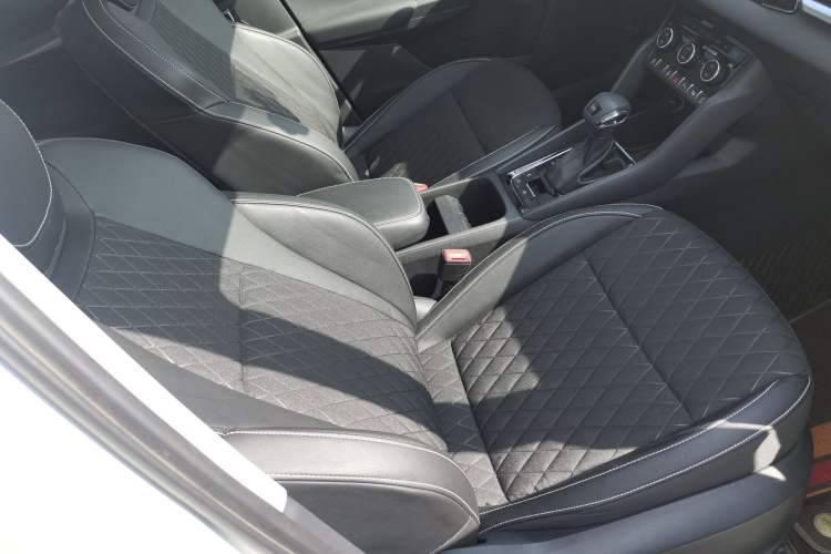 Used Skoda Karoq 2021 TSI280 Luxury Edition Right Front Seat