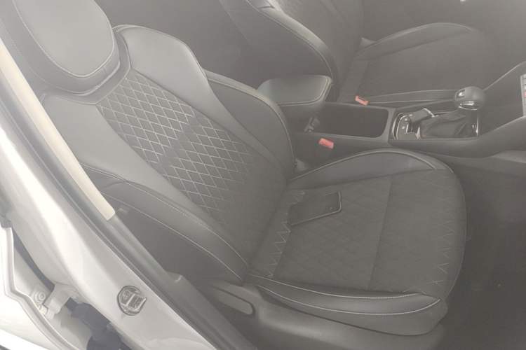 Used Skoda Karoq 2021 TSI280 Luxury Edition Right Front Seat
