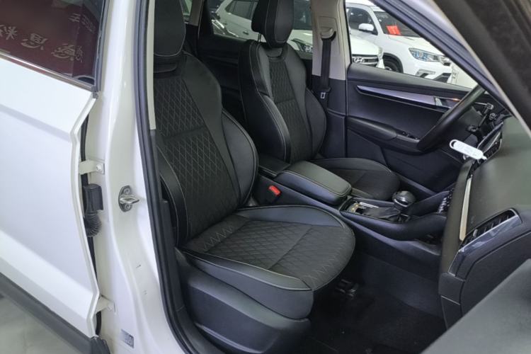 Used Skoda Karoq 2021 TSI280 Luxury Edition Right Front Seat