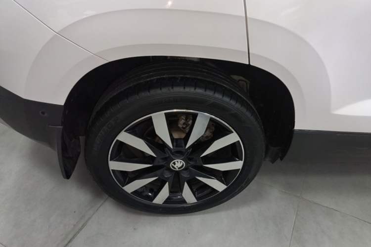 Used Skoda Karoq 2021 TSI280 Luxury Edition Right Rear Wheel Hub