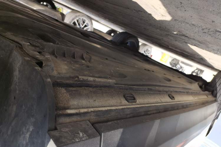 Used Skoda Karoq 2021 TSI280 Luxury Edition Right Side Sill