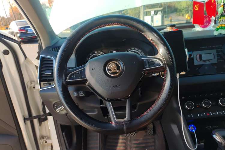 Used Skoda Karoq 2021 TSI280 Luxury Edition Steering Wheel