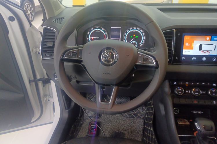 Used Skoda Karoq 2021 TSI280 Technology Edition Steering Wheel