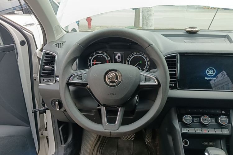 Used Skoda Karoq 2021 TSI280 Technology Edition Steering Wheel