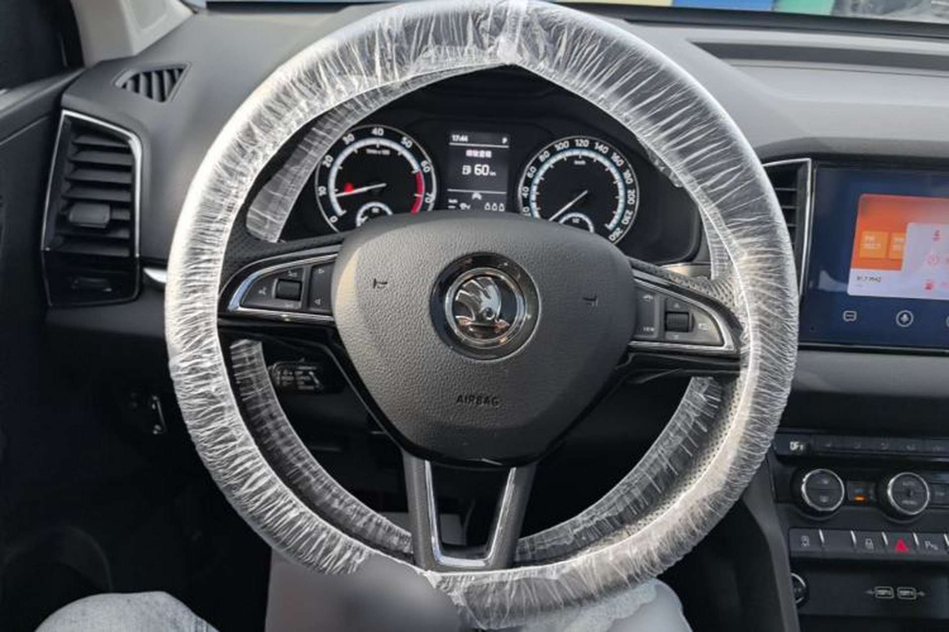 Used Skoda Karoq 2021 TSI280 Luxury Edition Steering Wheel