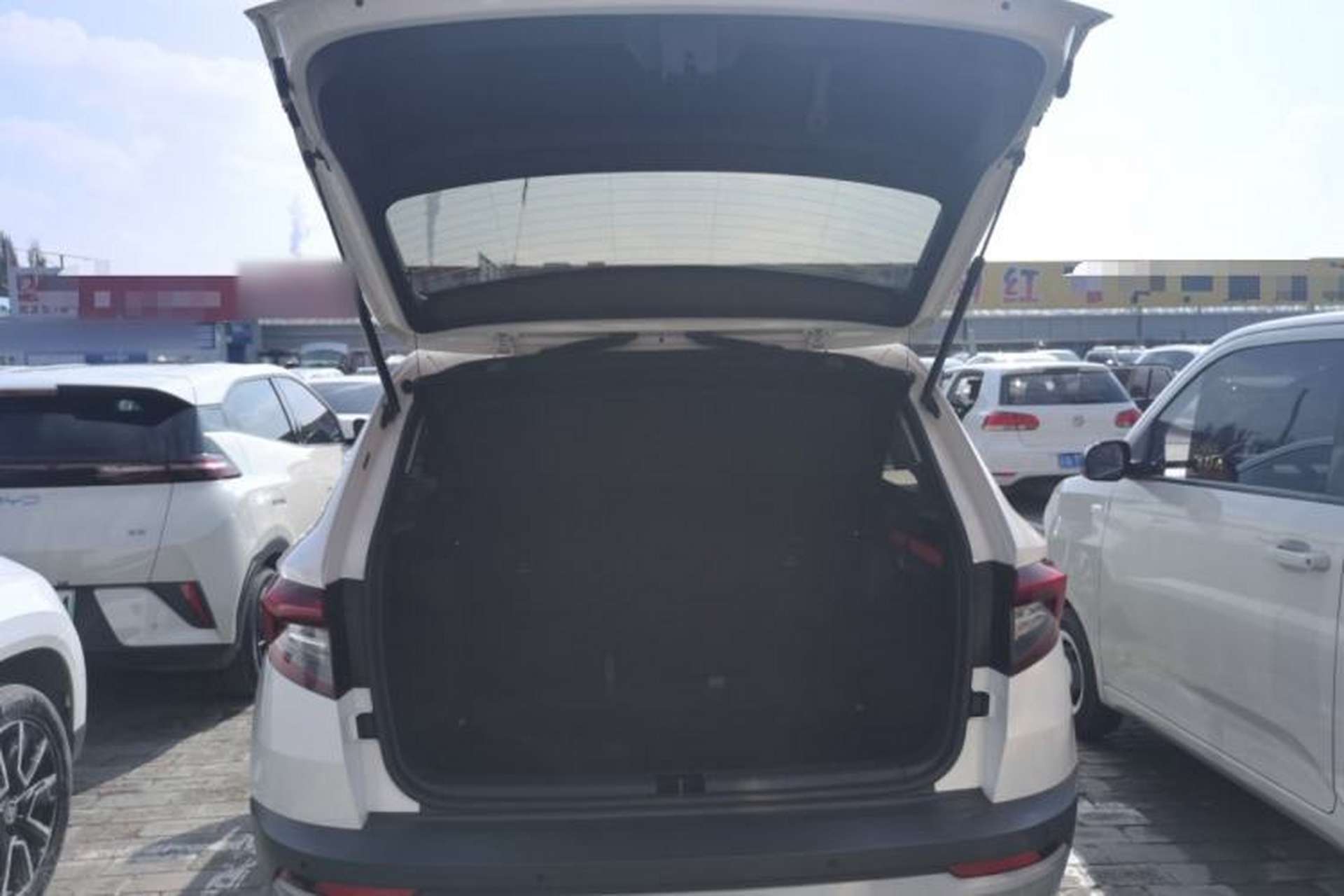 Used Skoda Karoq 2021 TSI280 Luxury Edition Trunk