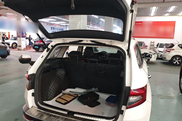 Used Skoda Karoq 2021 TSI280 Luxury Edition Trunk