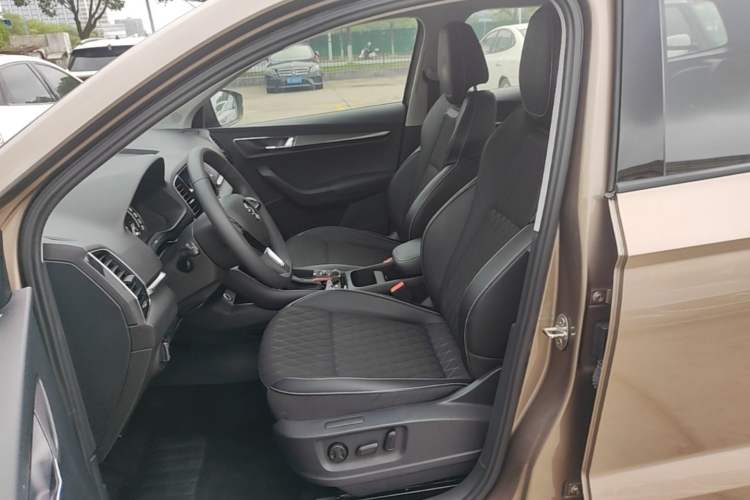 Used Skoda Karoq 2021 TSI280 Technology Edition Left Front Seat