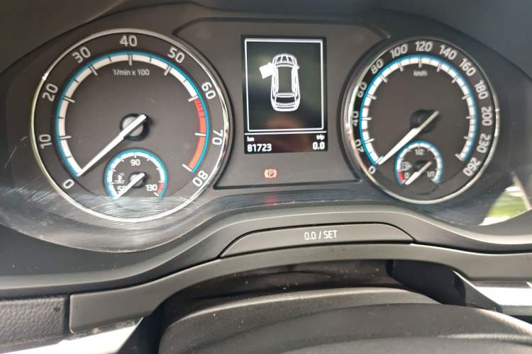 Used Skoda Karoq 2021 TSI280 Luxury Edition Odometer Close Up