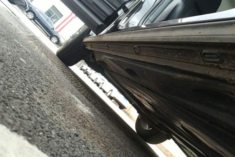 Used Skoda Karoq 2022 TSI280 Premium Edition Right Side Sill