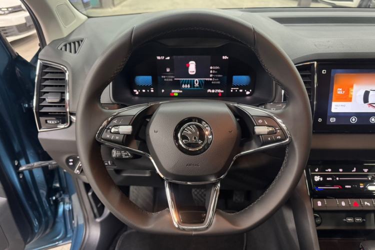 Used Skoda Karoq 2022 Restyled TSI280 Luxury Edition Steering Wheel