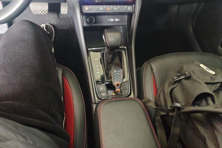 Used Skoda Karoq 2022 TSI280 Prestige Edition Gear Lever