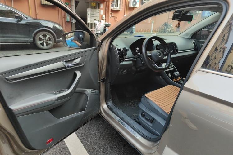 Used Skoda Karoq 2022 Restyled TSI280 Luxury Edition Interior 3