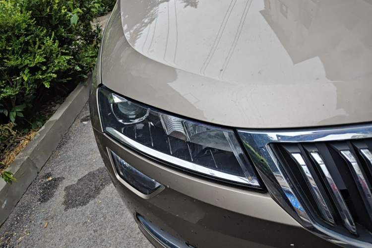 Used Skoda Karoq 2022 TSI280 Premium Edition Right Front Headlight