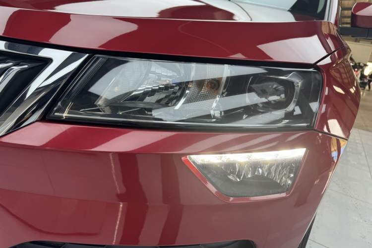 Used Skoda Karoq 2022 TSI280 Prestige Edition Exterior 6