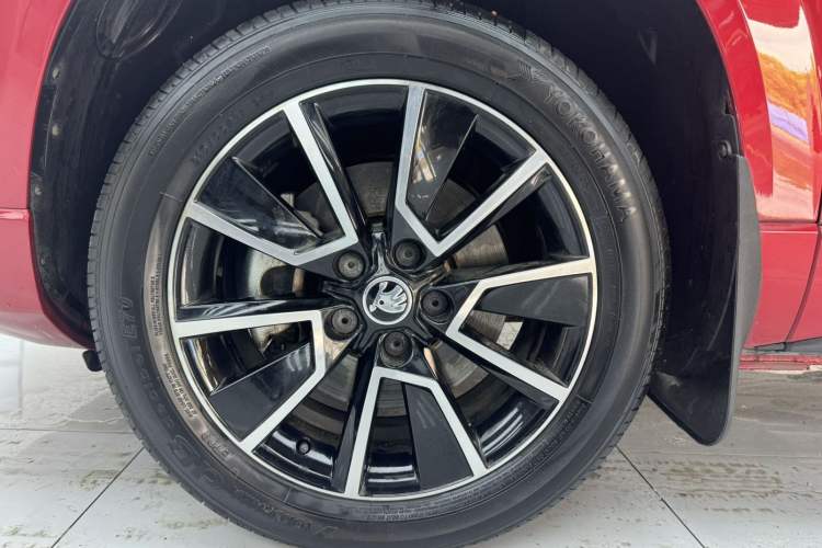 Used Skoda Karoq 2022 TSI280 Prestige Edition Exterior 7