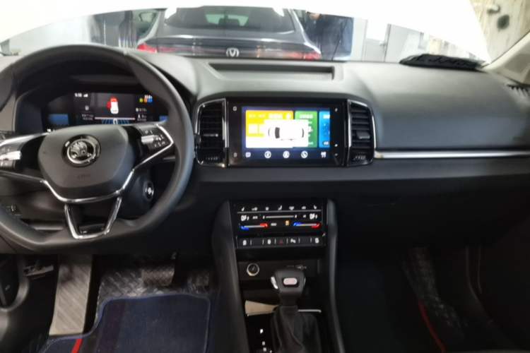 Used Skoda Karoq 2022 TSI280 Premium Edition Audio And AC Panel