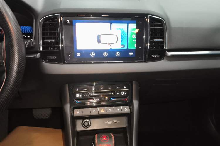 Used Skoda Karoq 2022 TSI280 Luxury Edition Audio And AC Panel