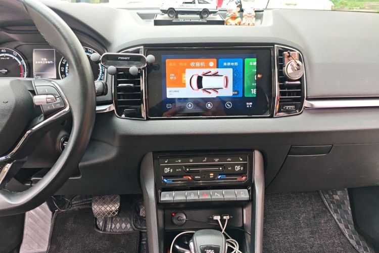 Used Skoda Karoq 2022 TSI280 Prestige Edition Audio And AC Panel
