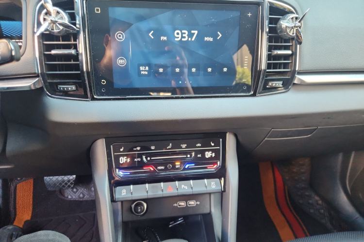 Used Skoda Karoq 2022 TSI280 Premium Edition Audio And AC Panel