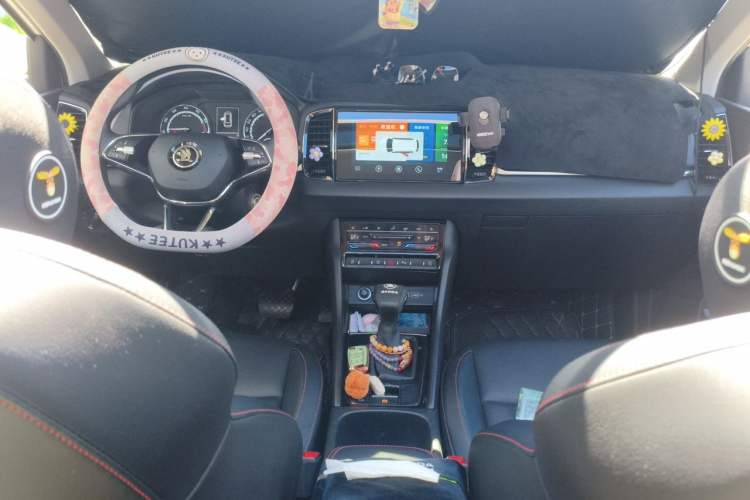 Used Skoda Karoq 2022 TSI280 Luxury Edition Center Console
