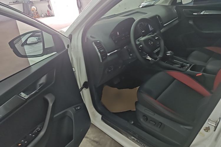 Used Skoda Karoq 2022 Restyled TSI280 Luxury Edition Driver Seat
