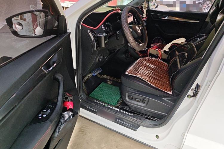 Used Skoda Karoq 2022 TSI280 Luxury Edition Driver Seat