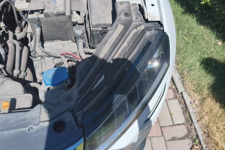 Used Skoda Karoq 2022 TSI280 Luxury Edition Engine Bay Left