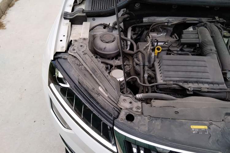 Used Skoda Karoq 2022 TSI280 Premium Edition Engine Bay Right