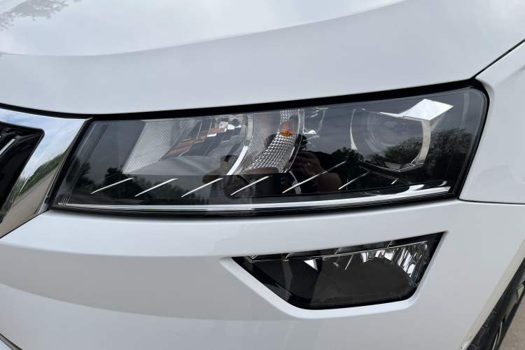 Used Skoda Karoq 2022 Restyled TSI280 Luxury Edition Exterior 2