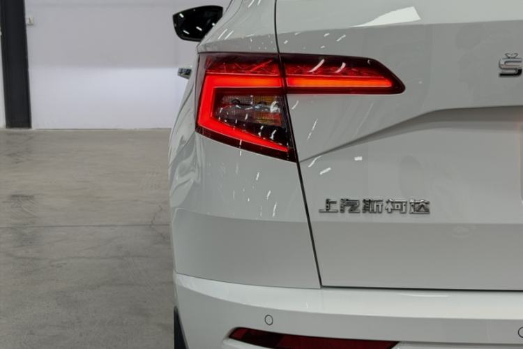 Used Skoda Karoq 2022 TSI280 Luxury Edition Exterior 8