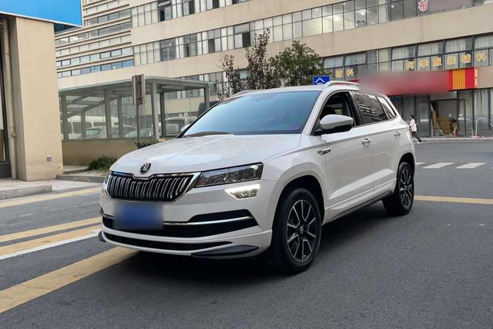 Used Skoda Karoq 2022 TSI280 Premium Edition Front Left 45 Deg