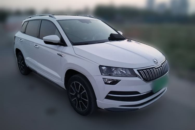 Used Skoda Karoq 2022 TSI280 Luxury Edition Front Right 45 Deg