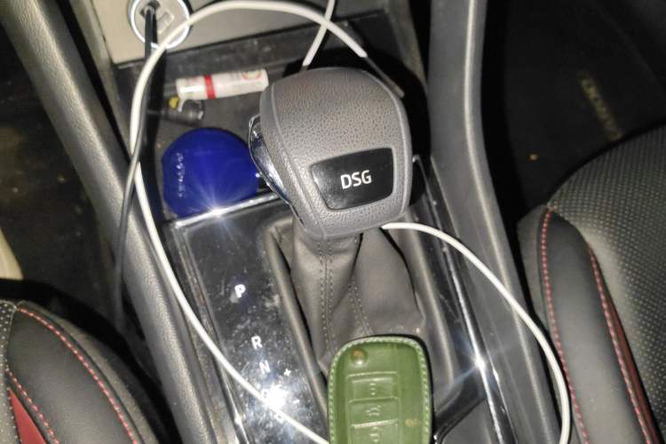 Used Skoda Karoq 2022 TSI280 Luxury Edition Gear Lever
