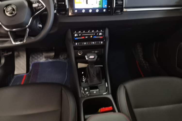 Used Skoda Karoq 2022 TSI280 Premium Edition Gear Lever