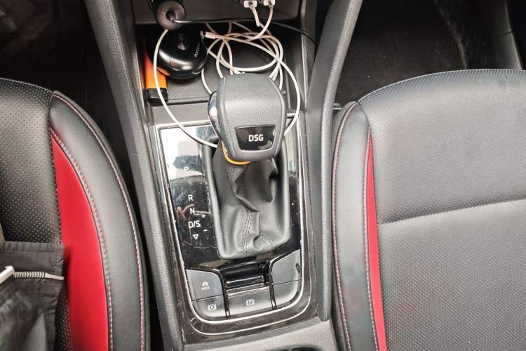 Used Skoda Karoq 2022 TSI280 Prestige Edition Gear Lever