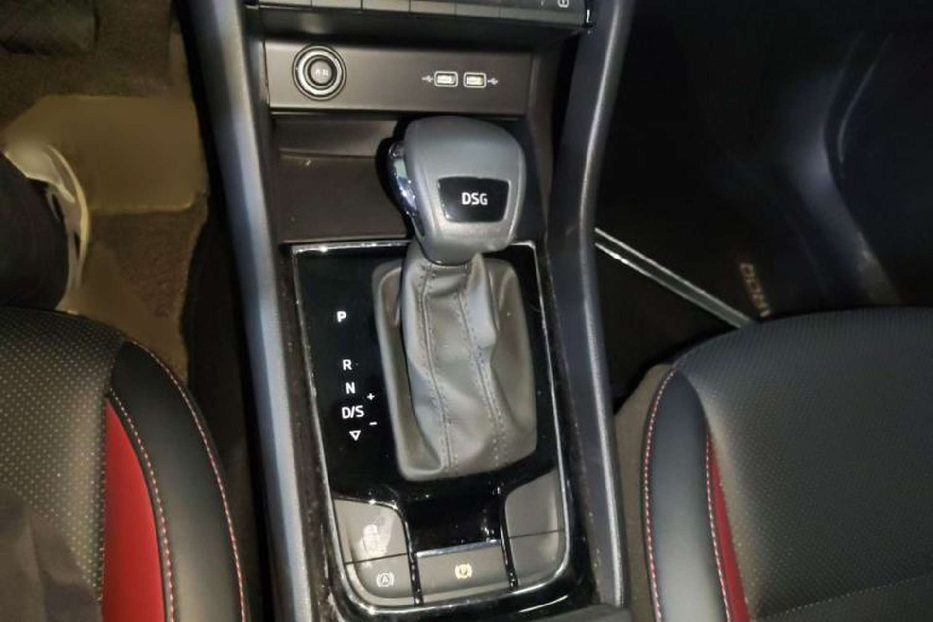 Used Skoda Karoq 2022 TSI280 Prestige Edition Gear Lever