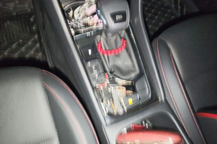 Used Skoda Karoq 2022 TSI280 Premium Edition Gear Lever