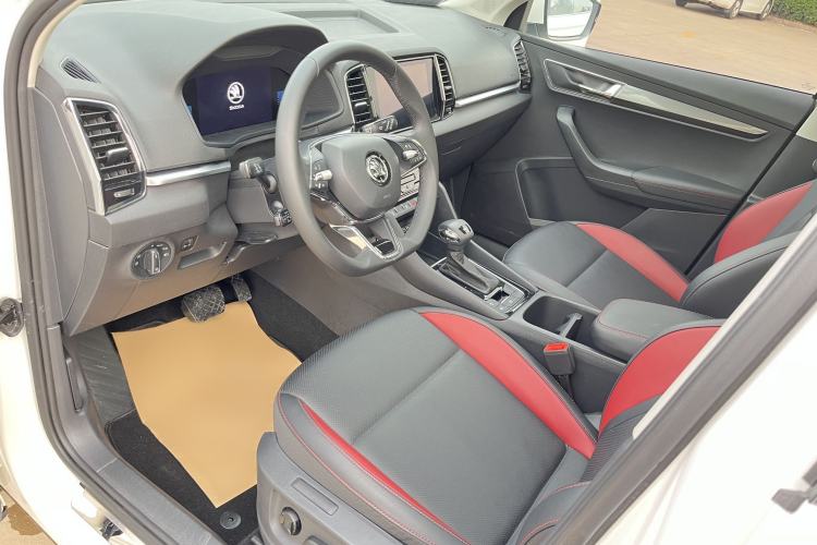 Used Skoda Karoq 2022 Restyled TSI280 Luxury Edition Interior 1
