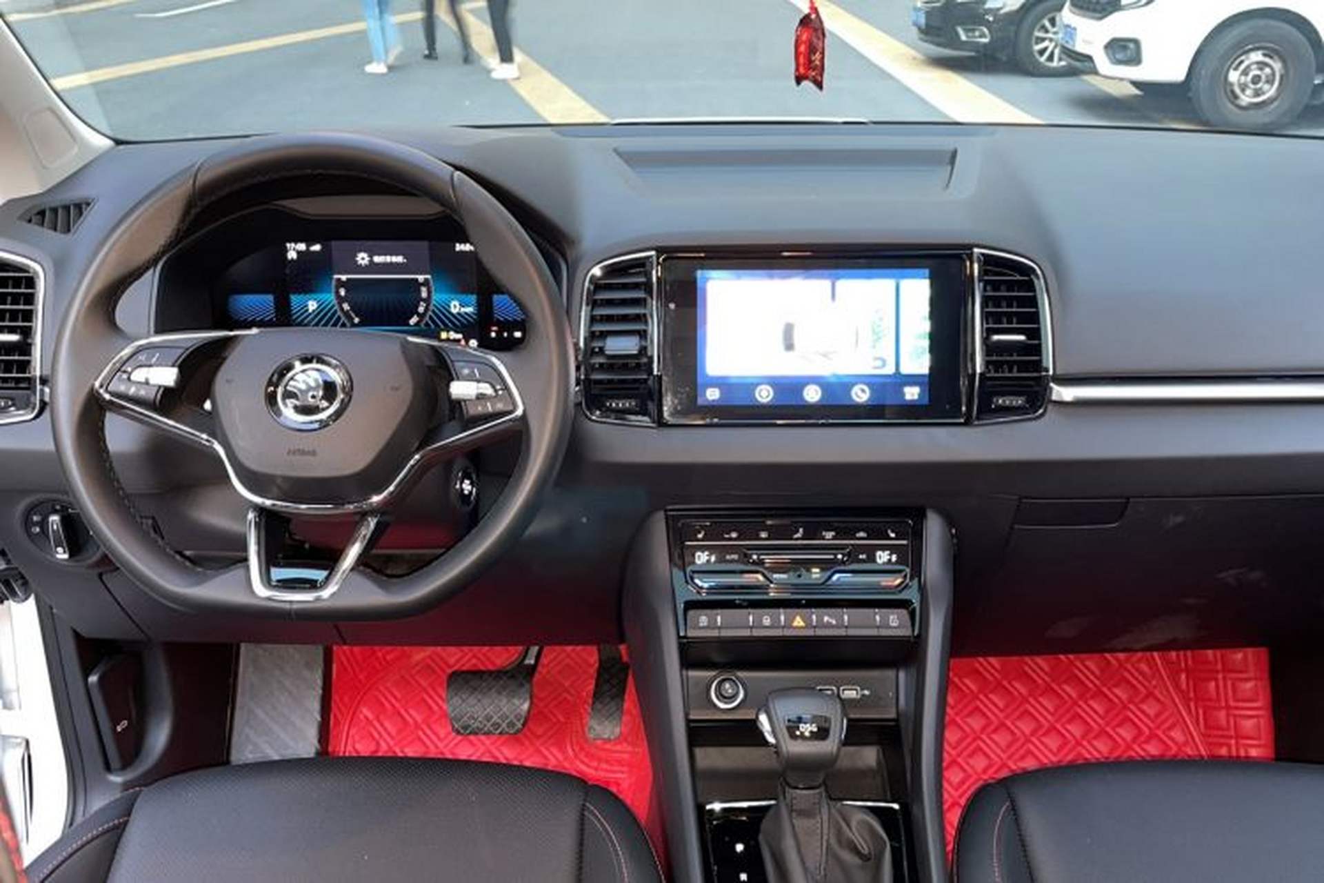 Used Skoda Karoq 2022 TSI280 Premium Edition Interior 2