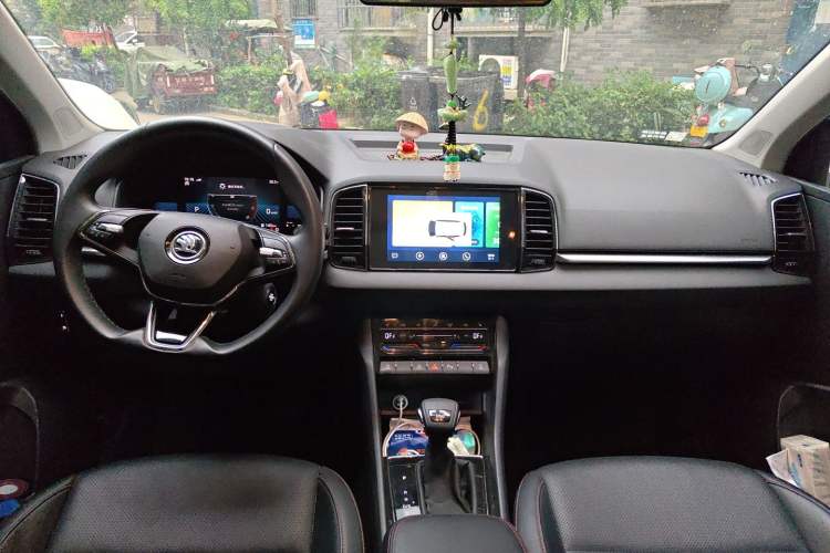 Used Skoda Karoq 2022 TSI280 Premium Edition Interior 2