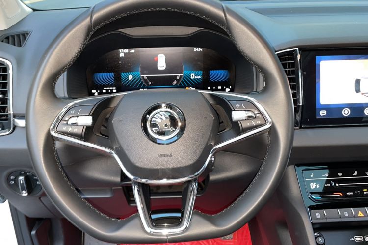 Used Skoda Karoq 2022 TSI280 Premium Edition Interior 5